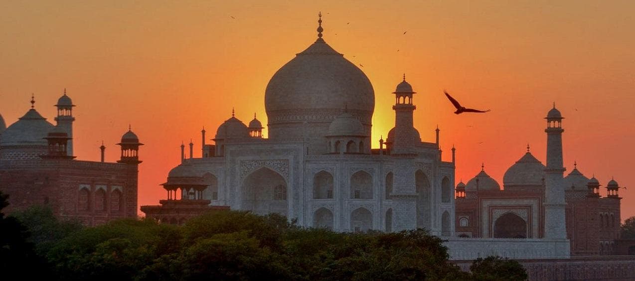Excursión de un día al Taj Mahal en auto hero (real)