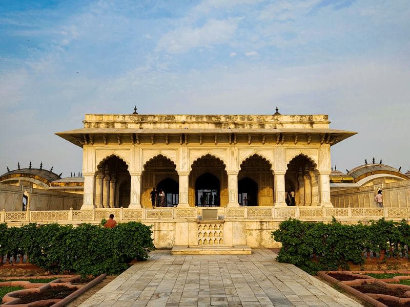 Delhi to Agra Taj Mahal Tour by Car — Same Day