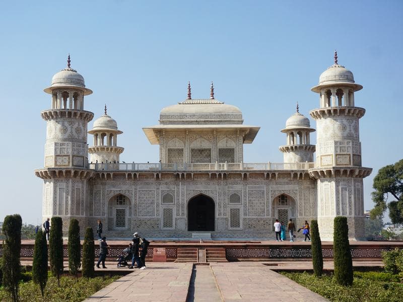 Delhi to Agra Taj Mahal Tour by Car — Same Day
