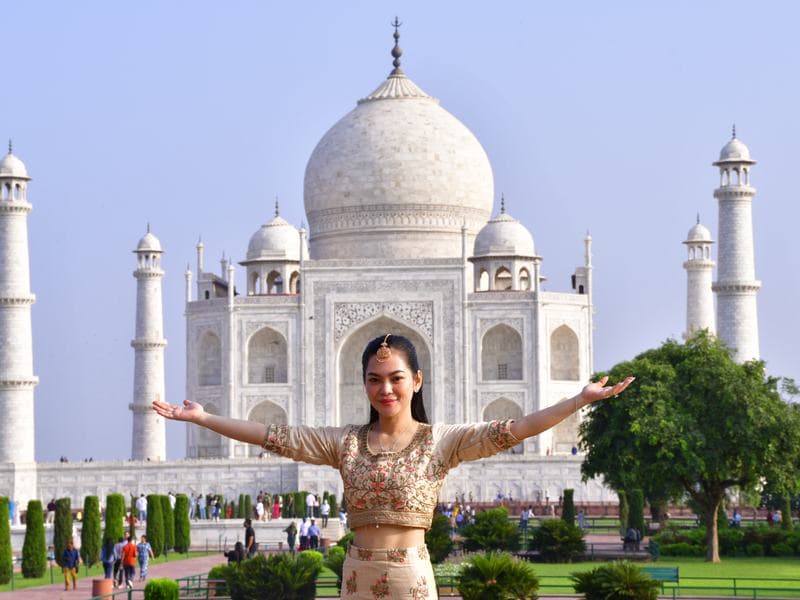 Delhi to Agra Taj Mahal Tour by Car — Same Day