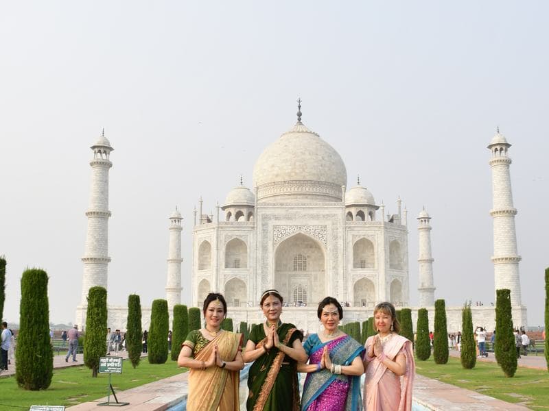 Day Trip to Taj Mahal, Agra Fort & Baby Taj from Delhi