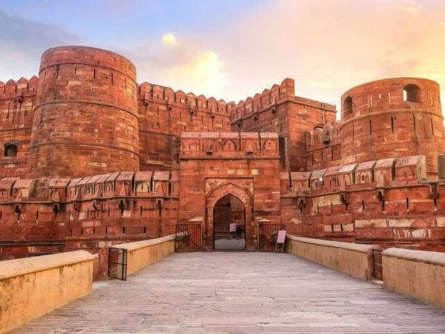 Excursion au Taj Mahal, à l'Agra Fort et au Baby Taj depuis Delhi hero (real)
