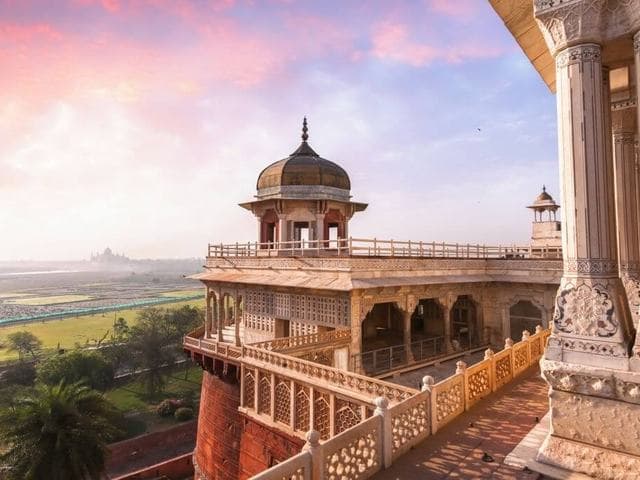Excursion privée d'une journée à Agra : Taj Mahal et Agra Fort depuis Delhi hero (real)